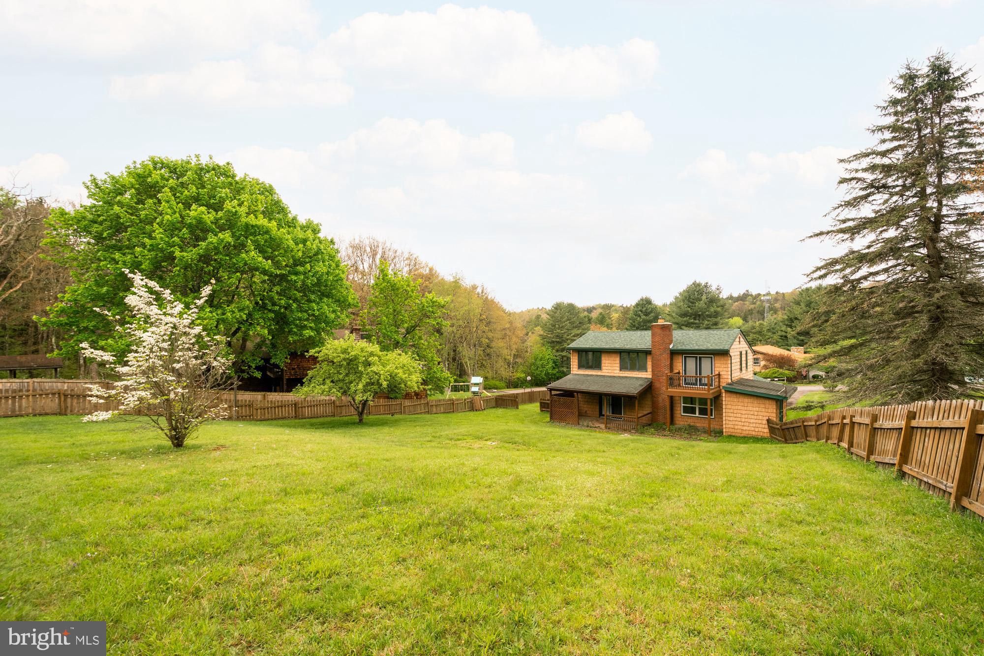 MITCHELL MANOR - Residential