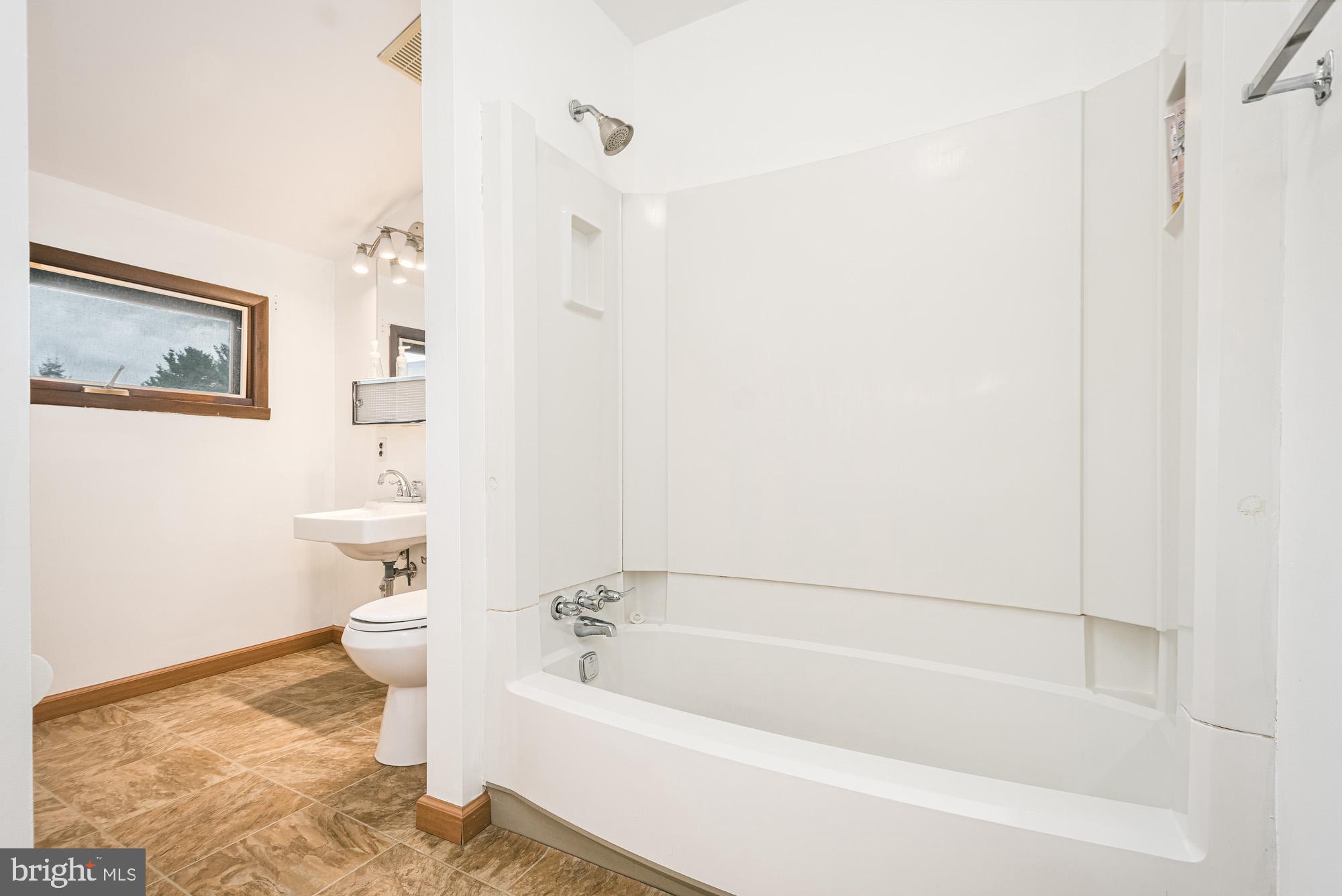 MITCHELL MANOR - Residential