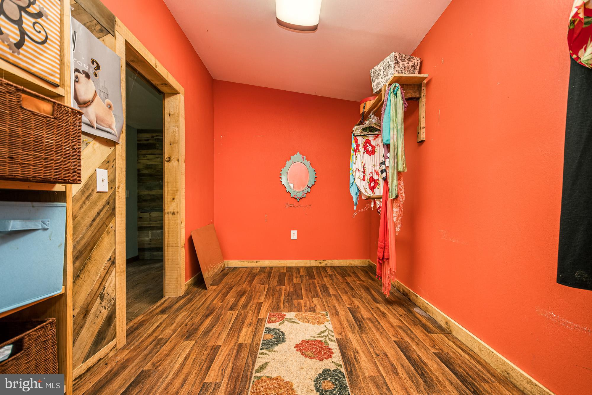 MITCHELL MANOR - Residential