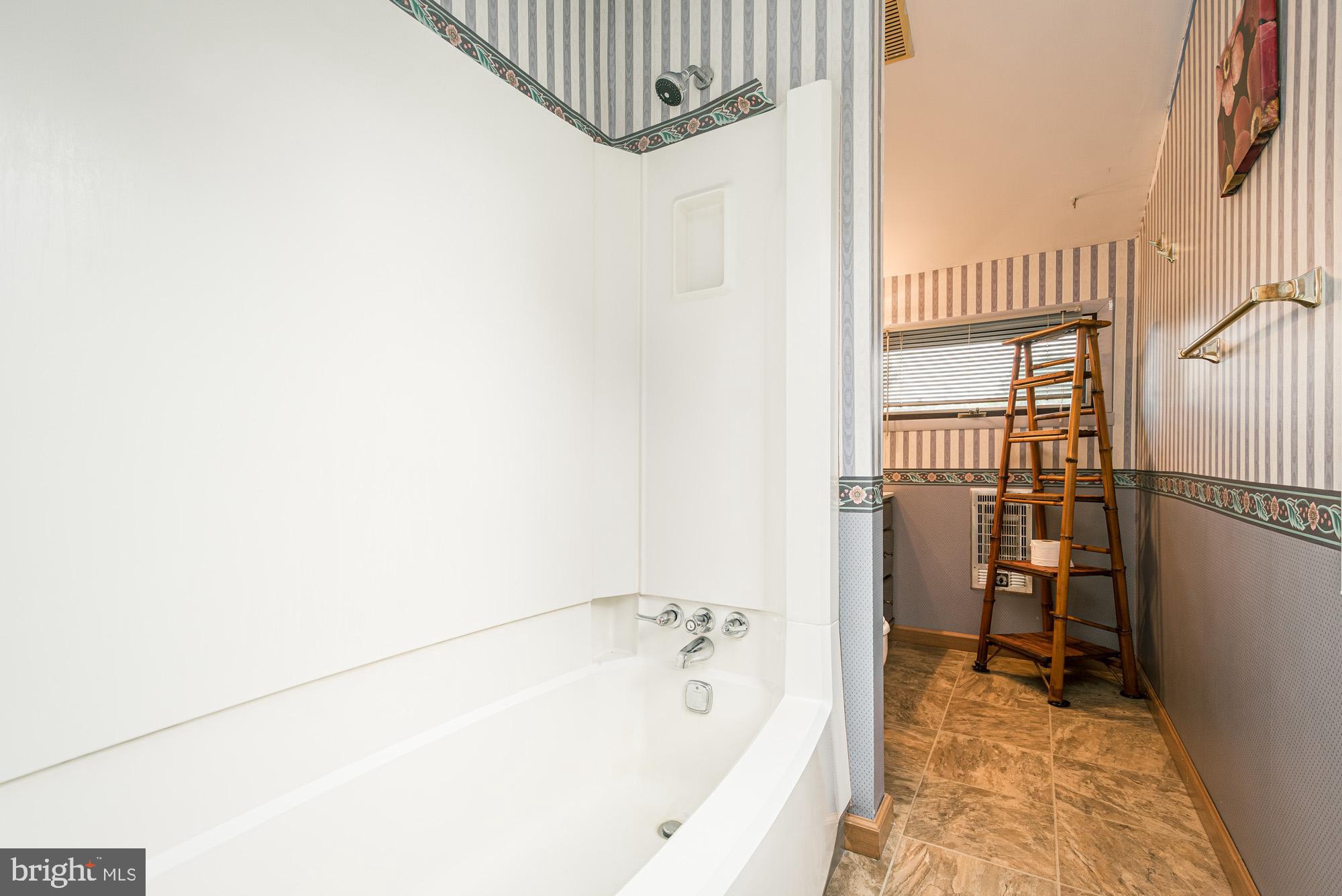 MITCHELL MANOR - Residential