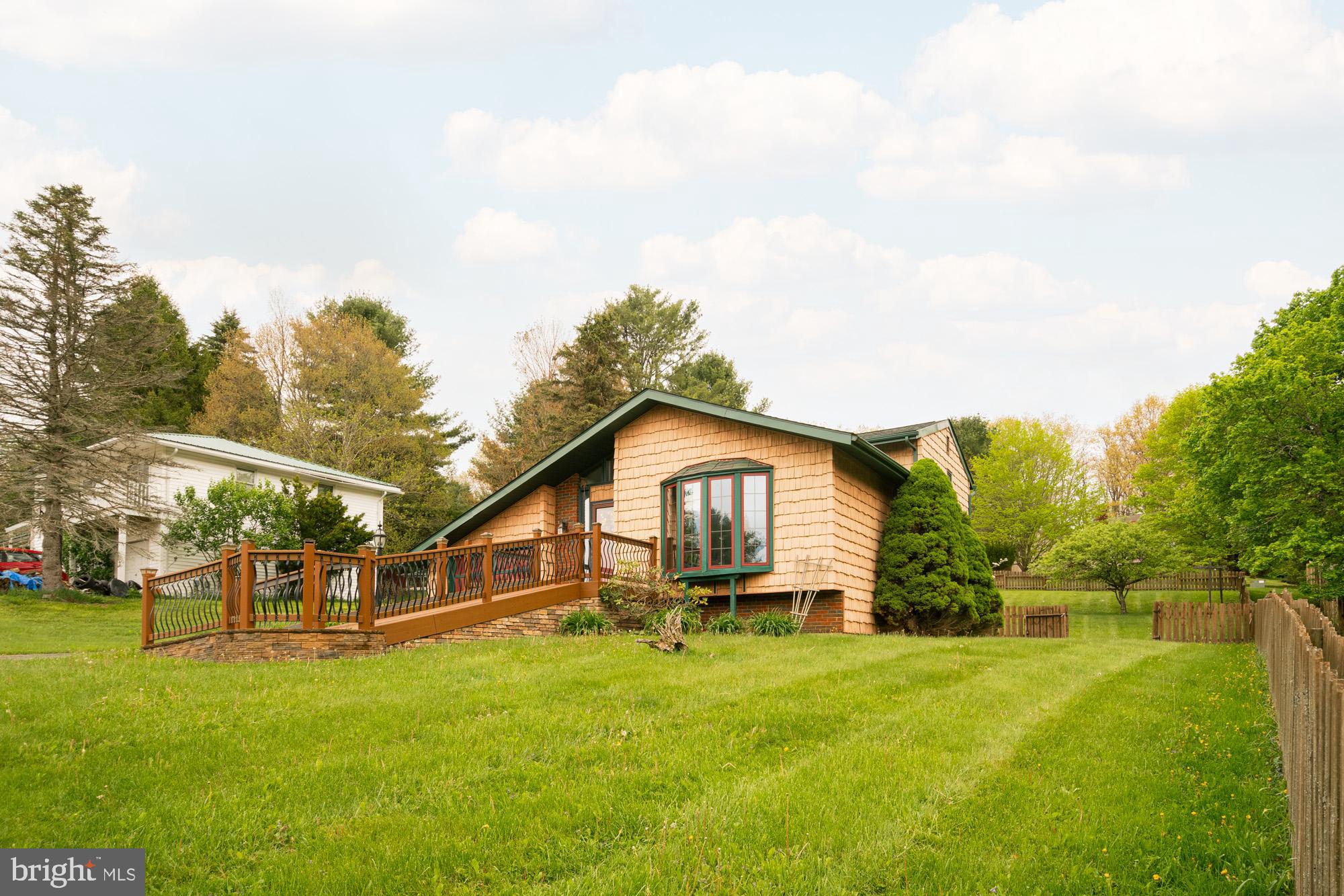 MITCHELL MANOR - Residential