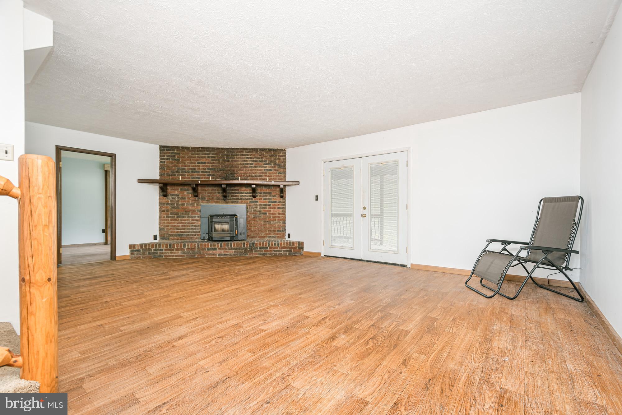 MITCHELL MANOR - Residential