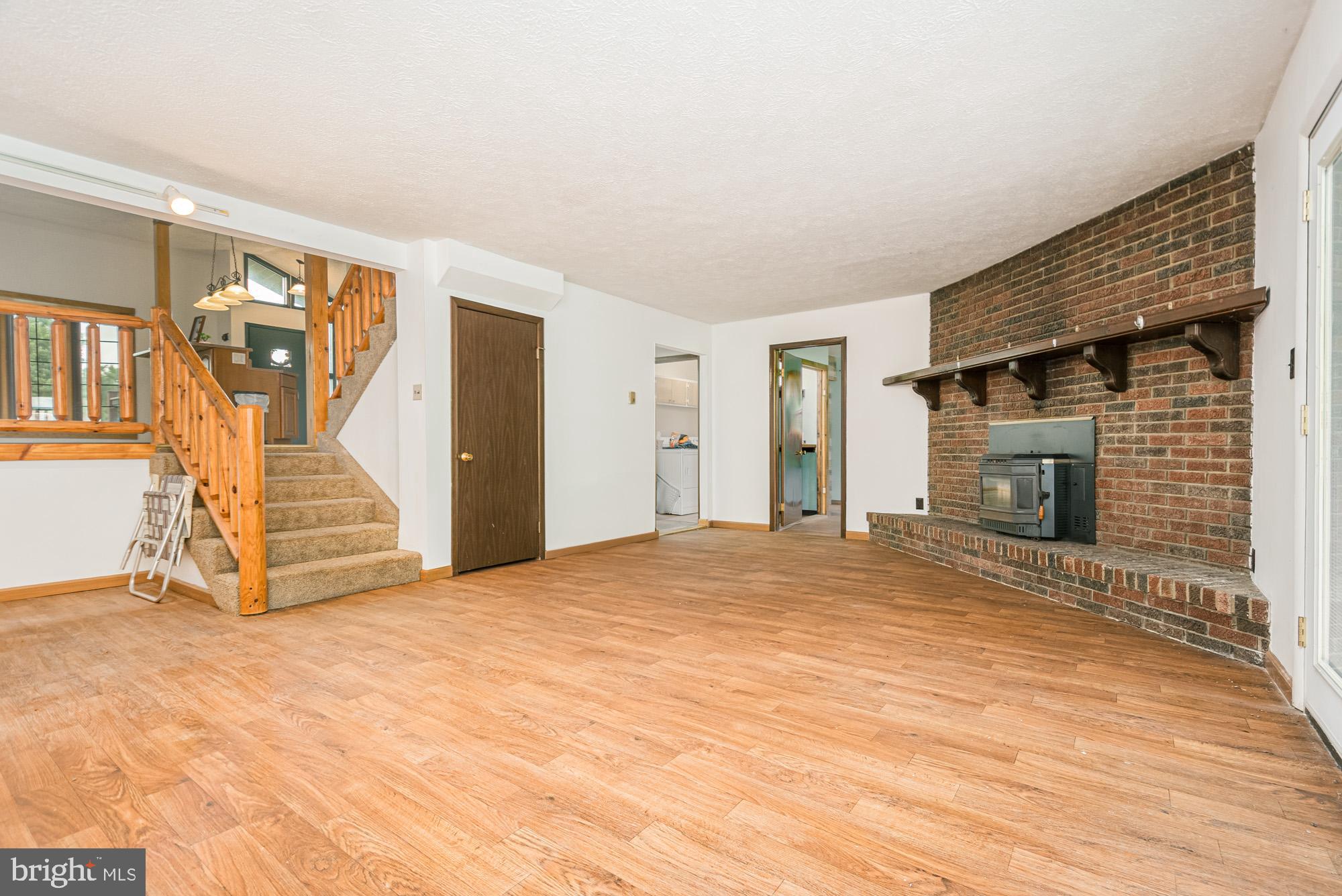 MITCHELL MANOR - Residential