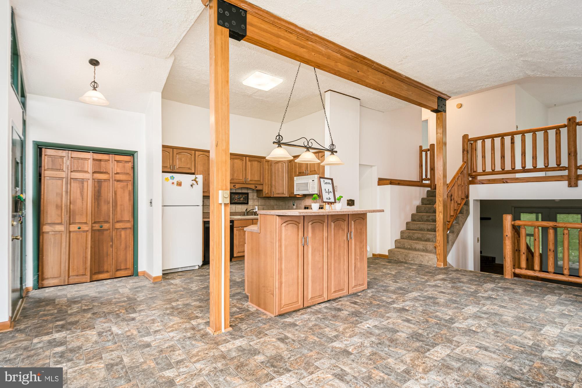 MITCHELL MANOR - Residential