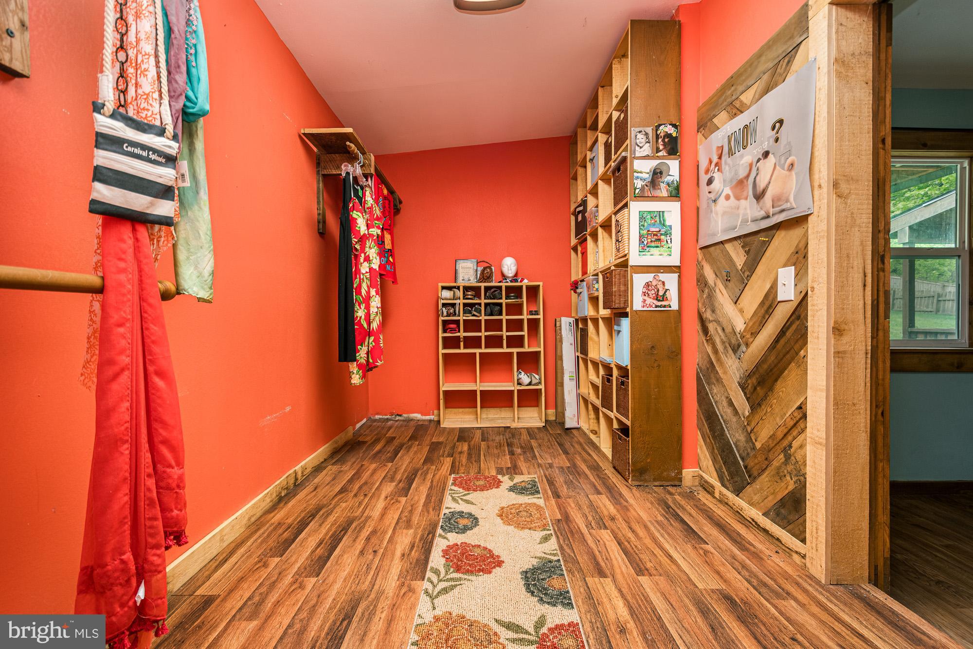 MITCHELL MANOR - Residential