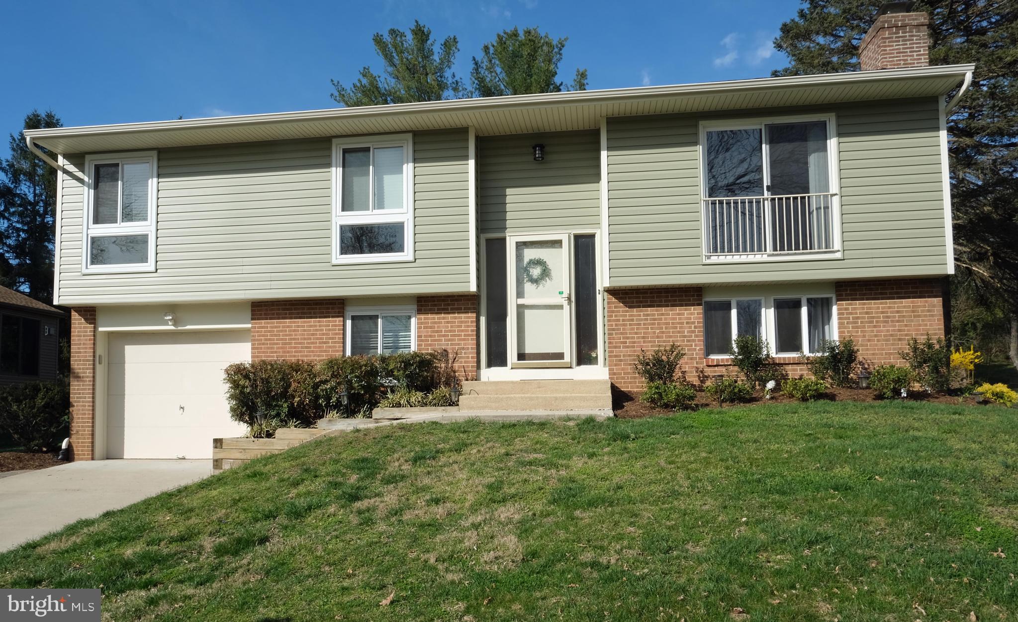 Move-in ready! Come see this totally refreshed split foyer home on a quiet cul-de-sac in the Thunder Hill neighborhood of Columbia. Minutes from Rts. 29, 175, and 32, convenient to Washington, Baltimore and Fort Meade. Lots of updates - kitchen recently remodeled with granite and SS appliances, fresh paint and carpet throughout, hardwood floors, renovated bathrooms. Four beds, two full and one bath. Huge screened in porch with steps down to the spacious backyard! You will love this house! Come see it today.