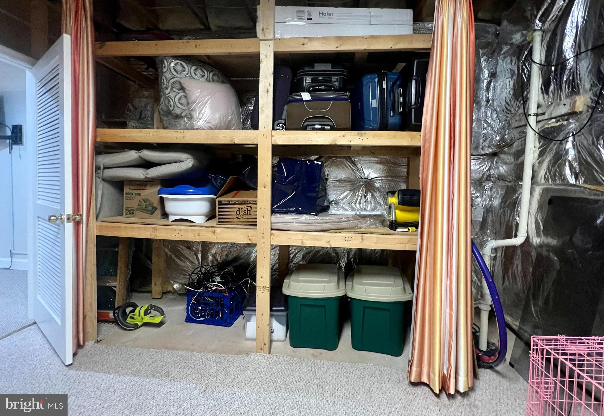 WESTVALE WOODS - Residential