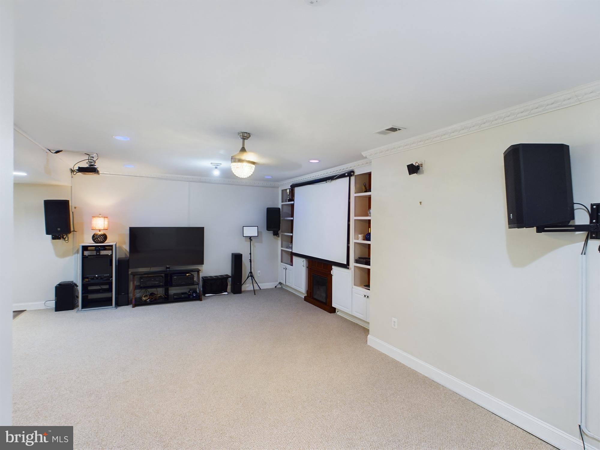 WESTVALE WOODS - Residential