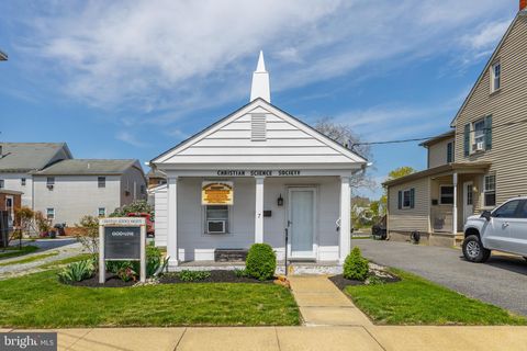 Photo of 7 Dickinson Street, WOODSTOWN, NJ 08098 (MLS # NJSA2018626)