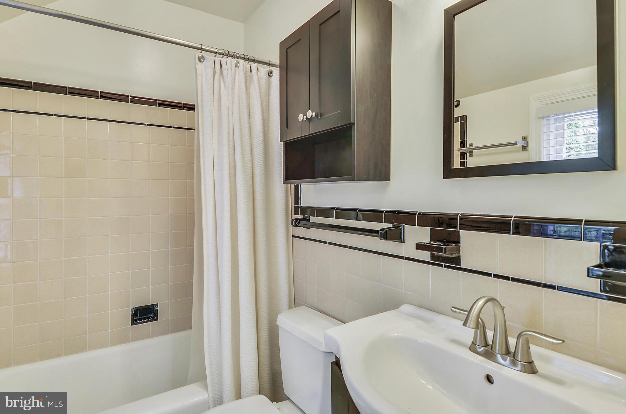 WOODSIDE FOREST - Residential