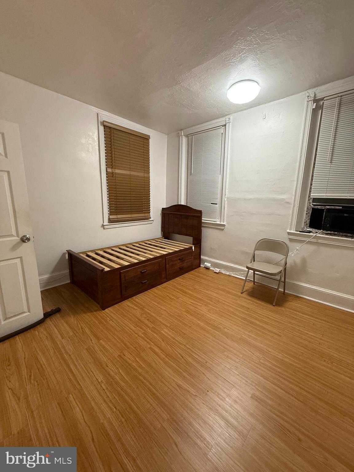 UNIVERSITY CITY - Residential Lease