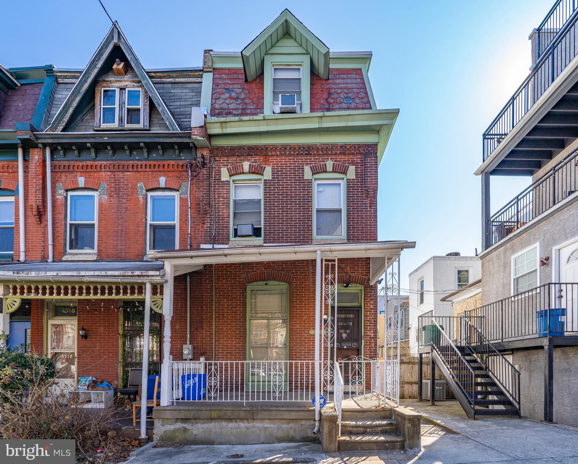 UNIVERSITY CITY - Residential Lease