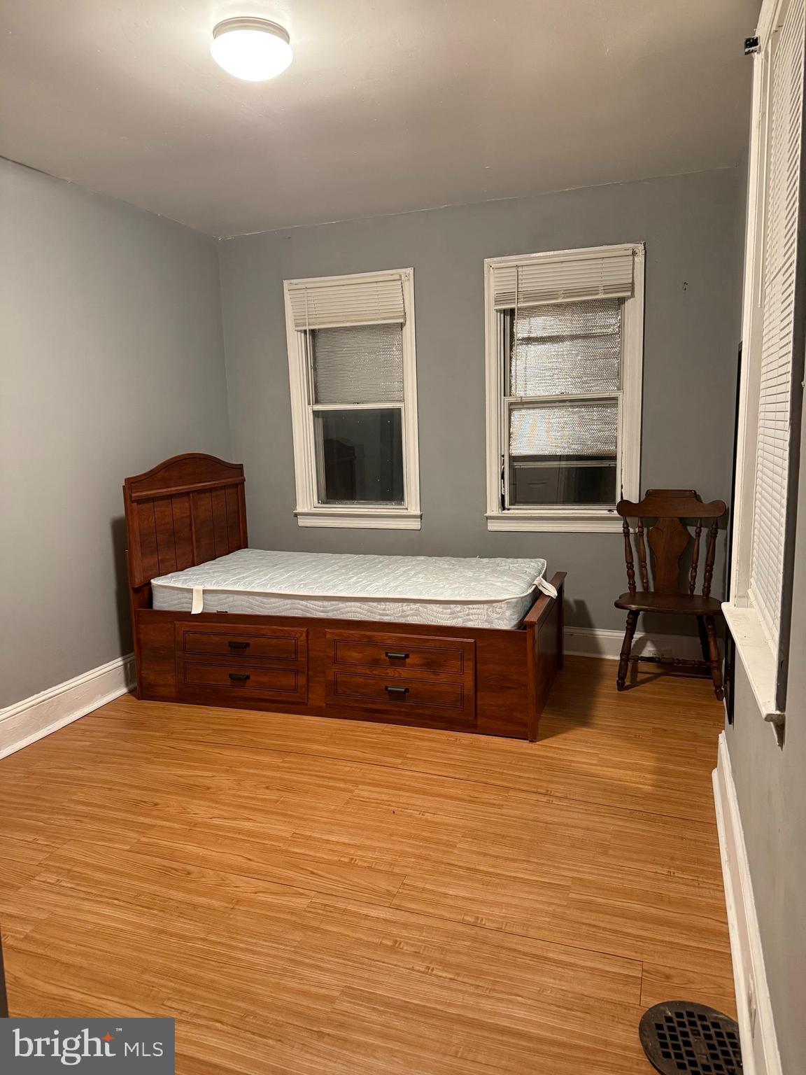 UNIVERSITY CITY - Residential Lease