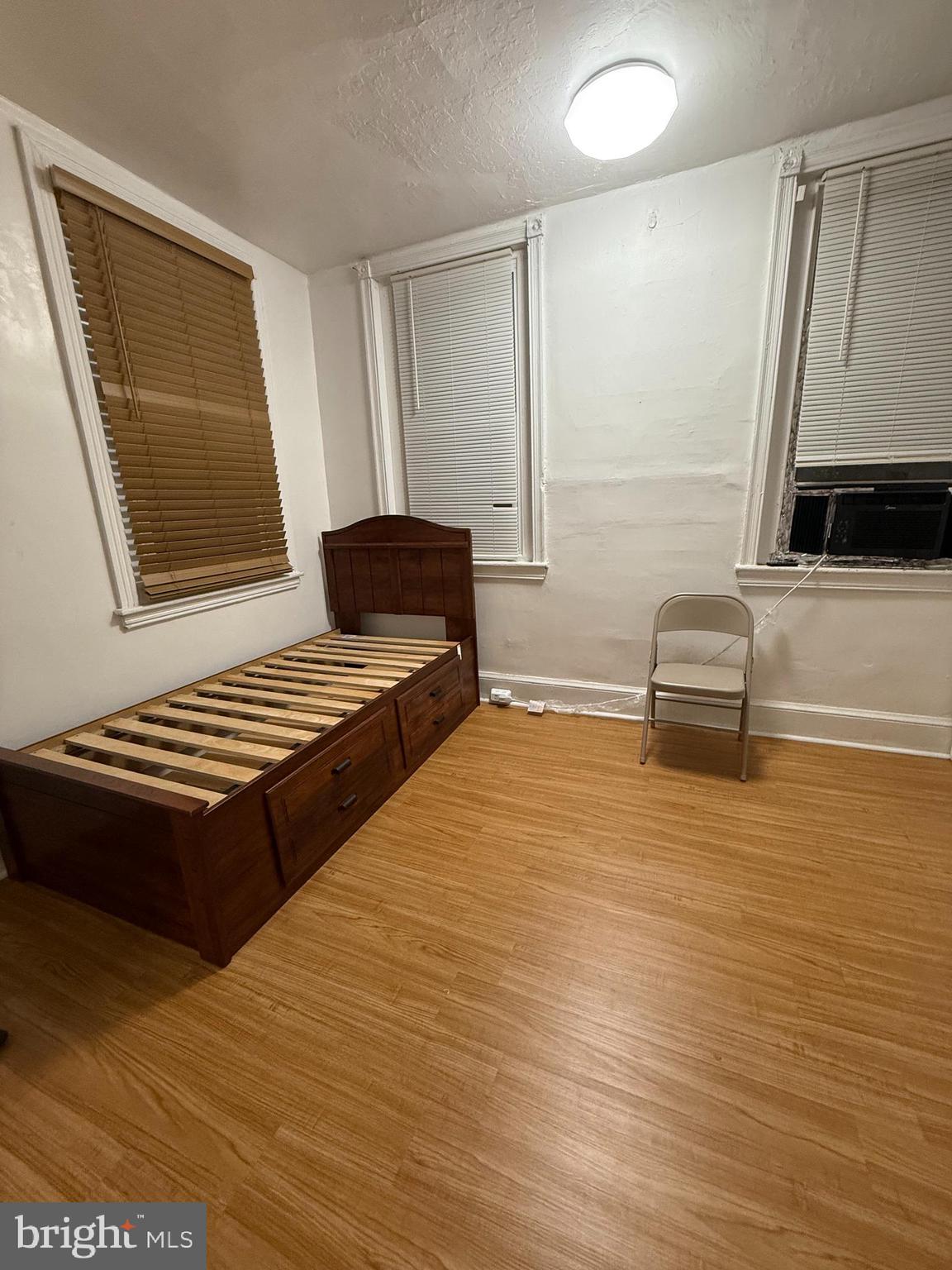 UNIVERSITY CITY - Residential Lease