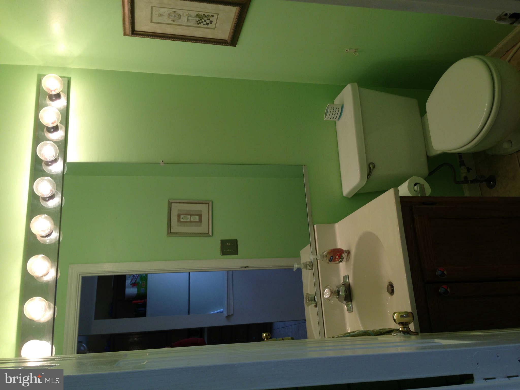 LANDSDOWNE - Residential Lease