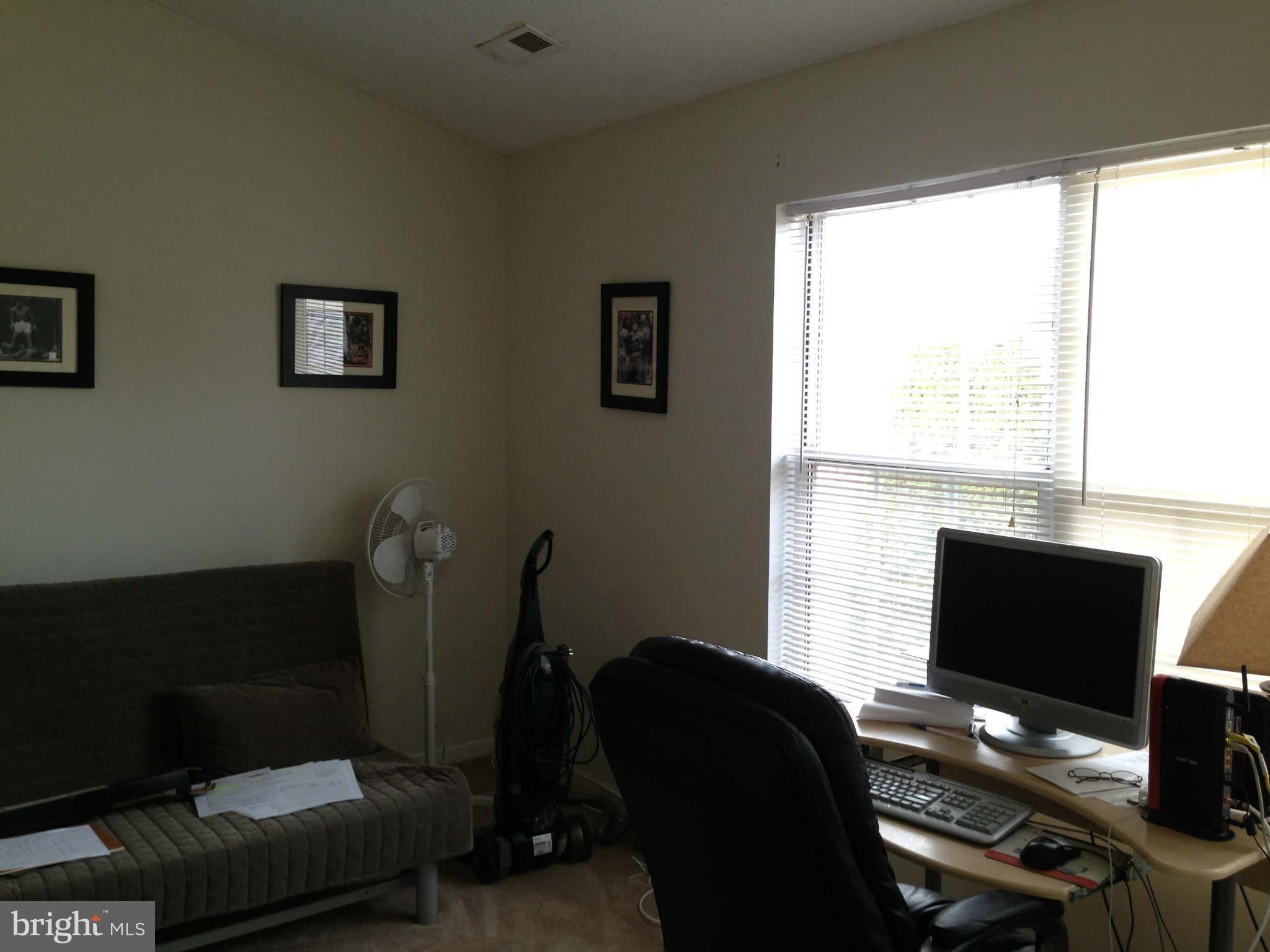 LANDSDOWNE - Residential Lease