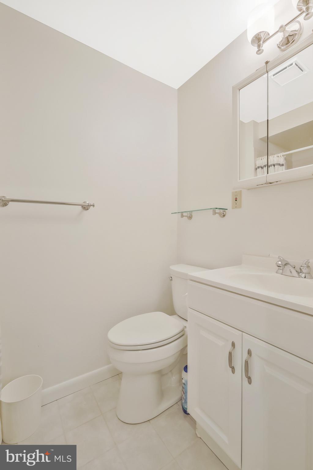 GOLF CLUB MANOR - Residential