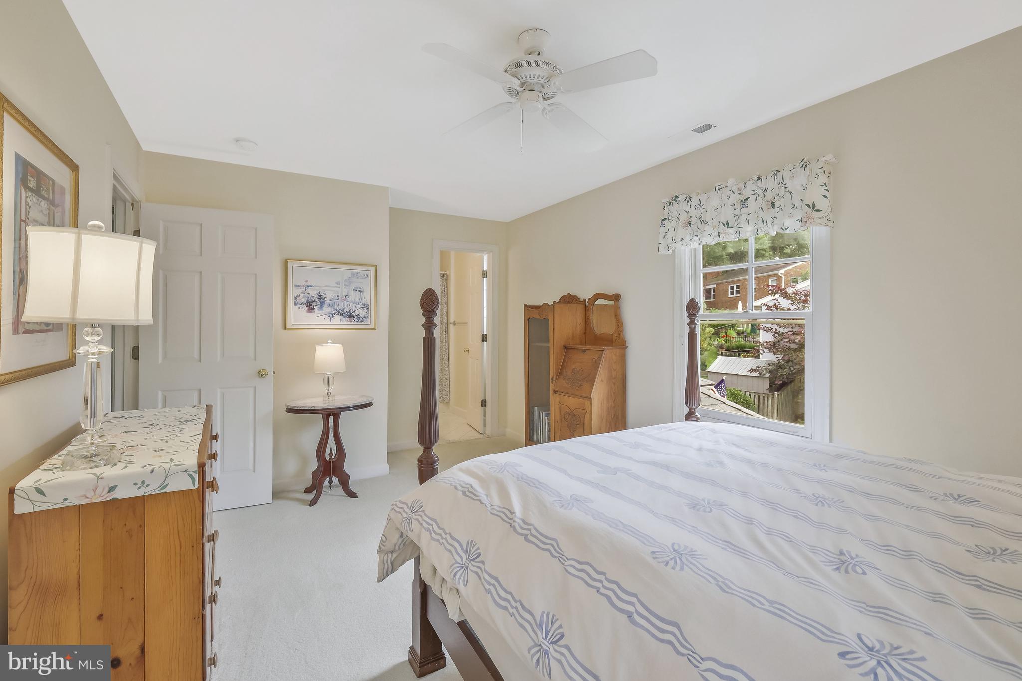 GOLF CLUB MANOR - Residential