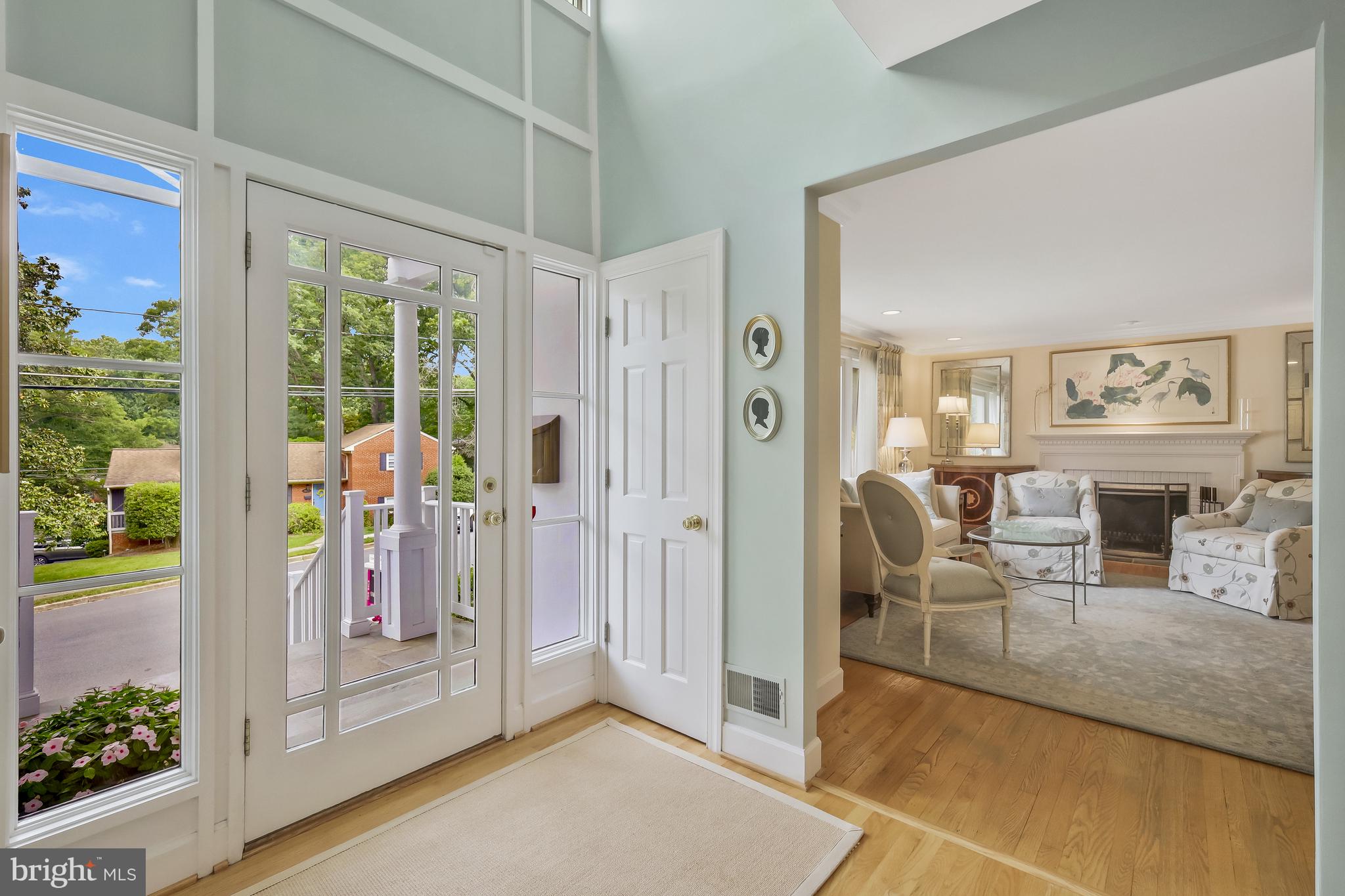 GOLF CLUB MANOR - Residential