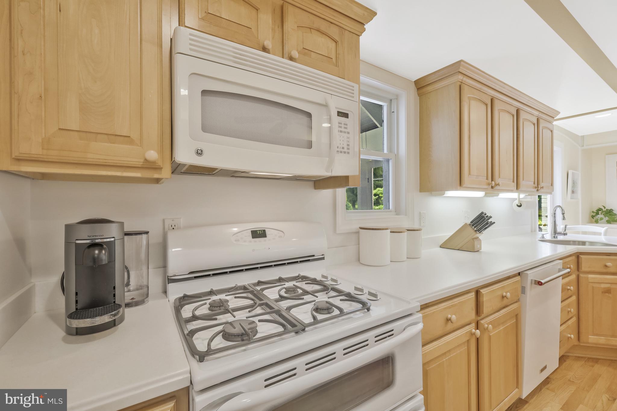 GOLF CLUB MANOR - Residential