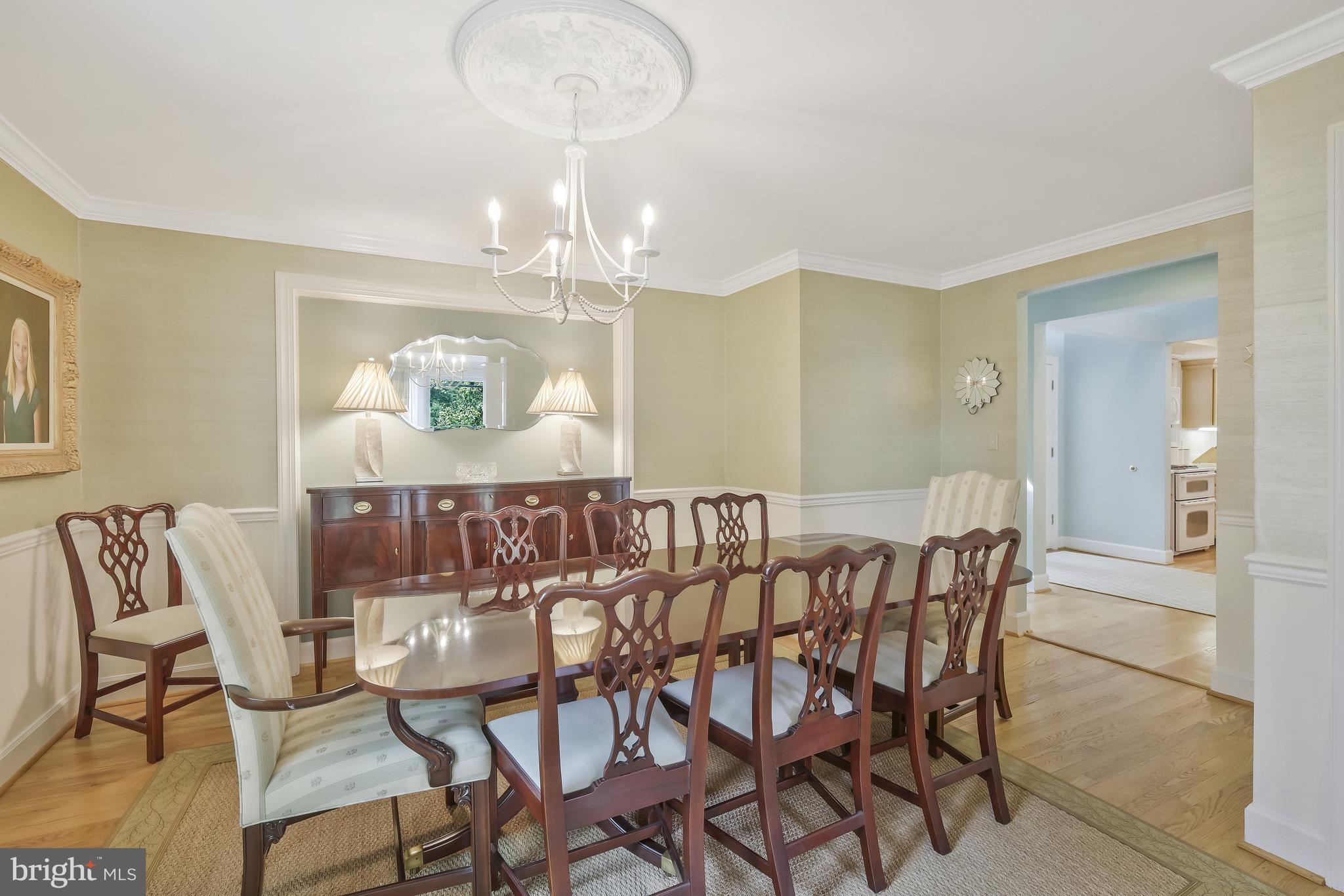 GOLF CLUB MANOR - Residential