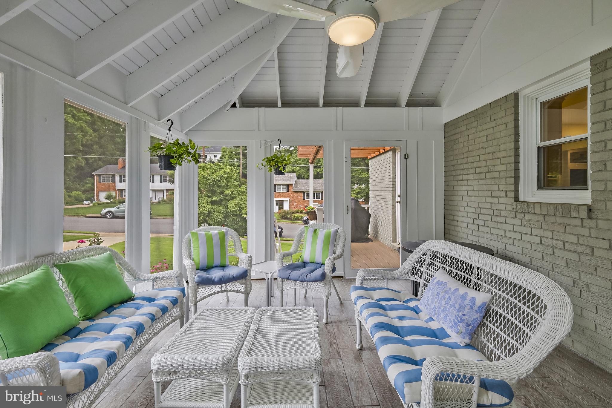 GOLF CLUB MANOR - Residential