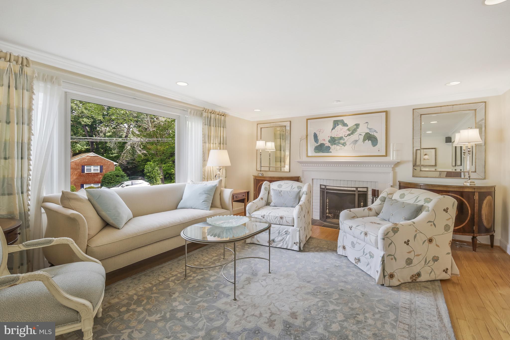 GOLF CLUB MANOR - Residential