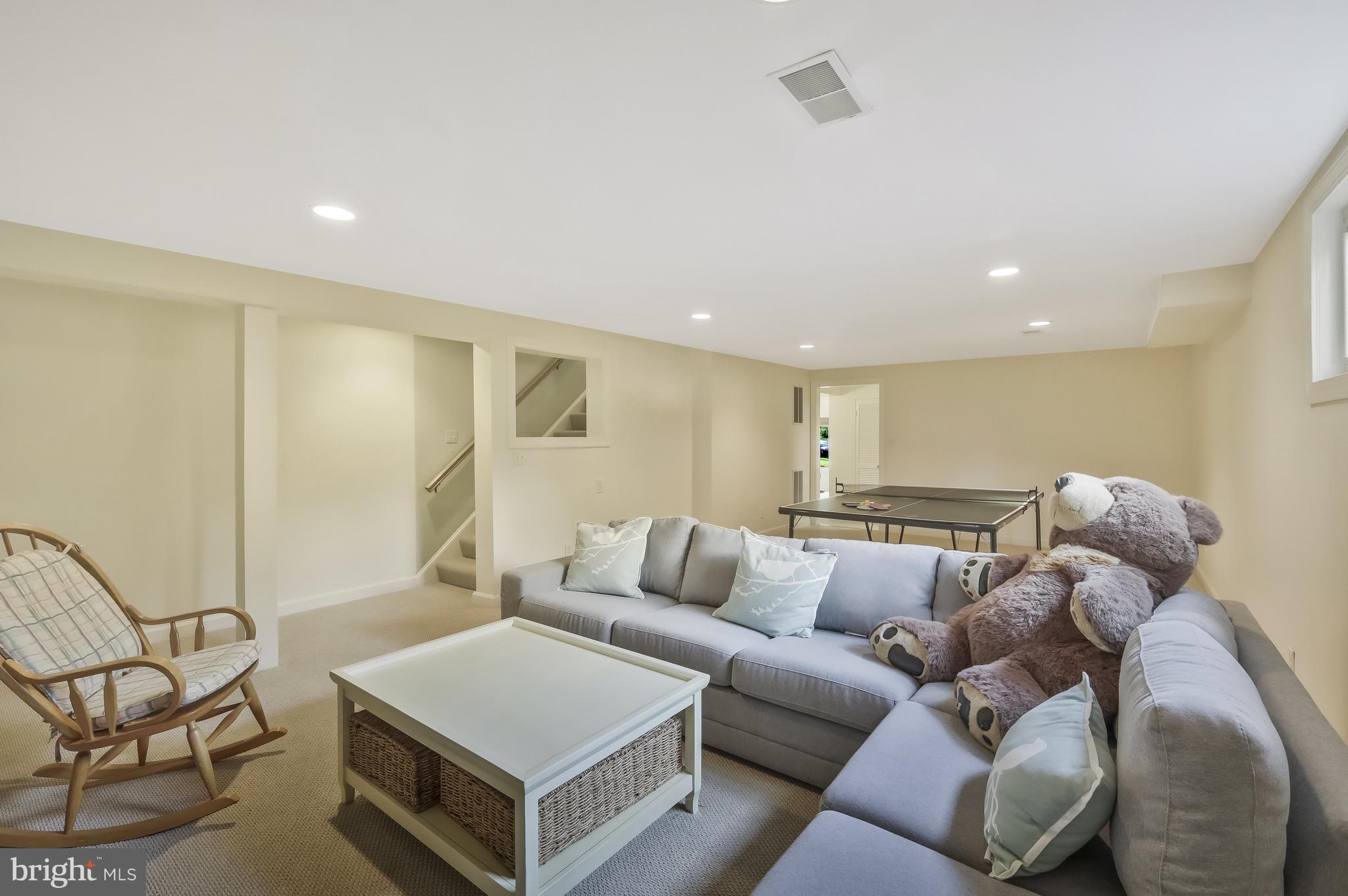 GOLF CLUB MANOR - Residential