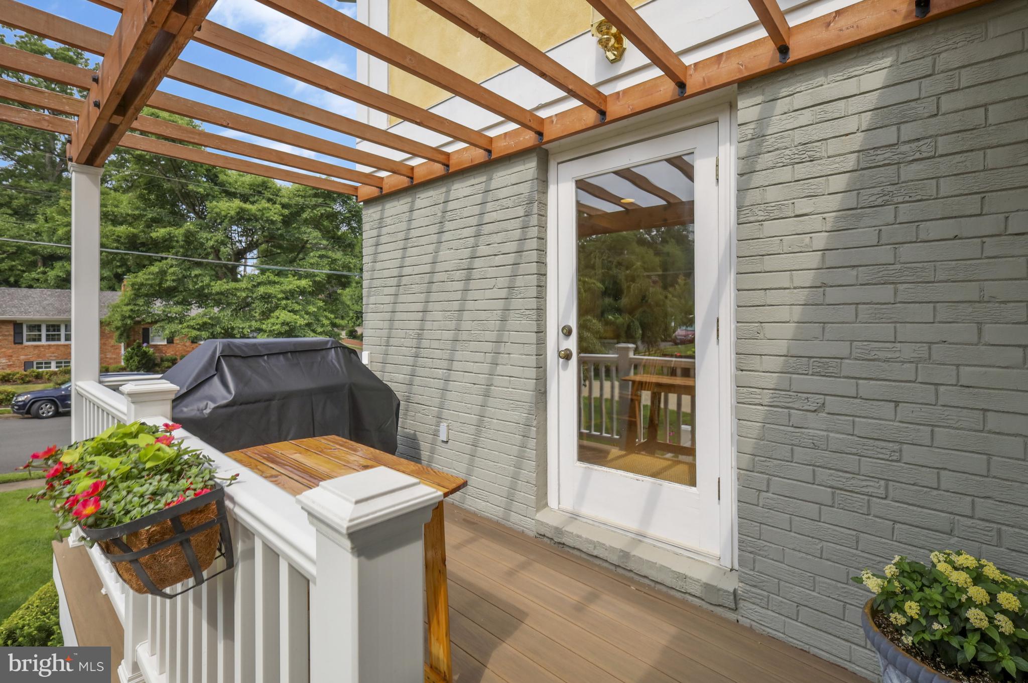 GOLF CLUB MANOR - Residential