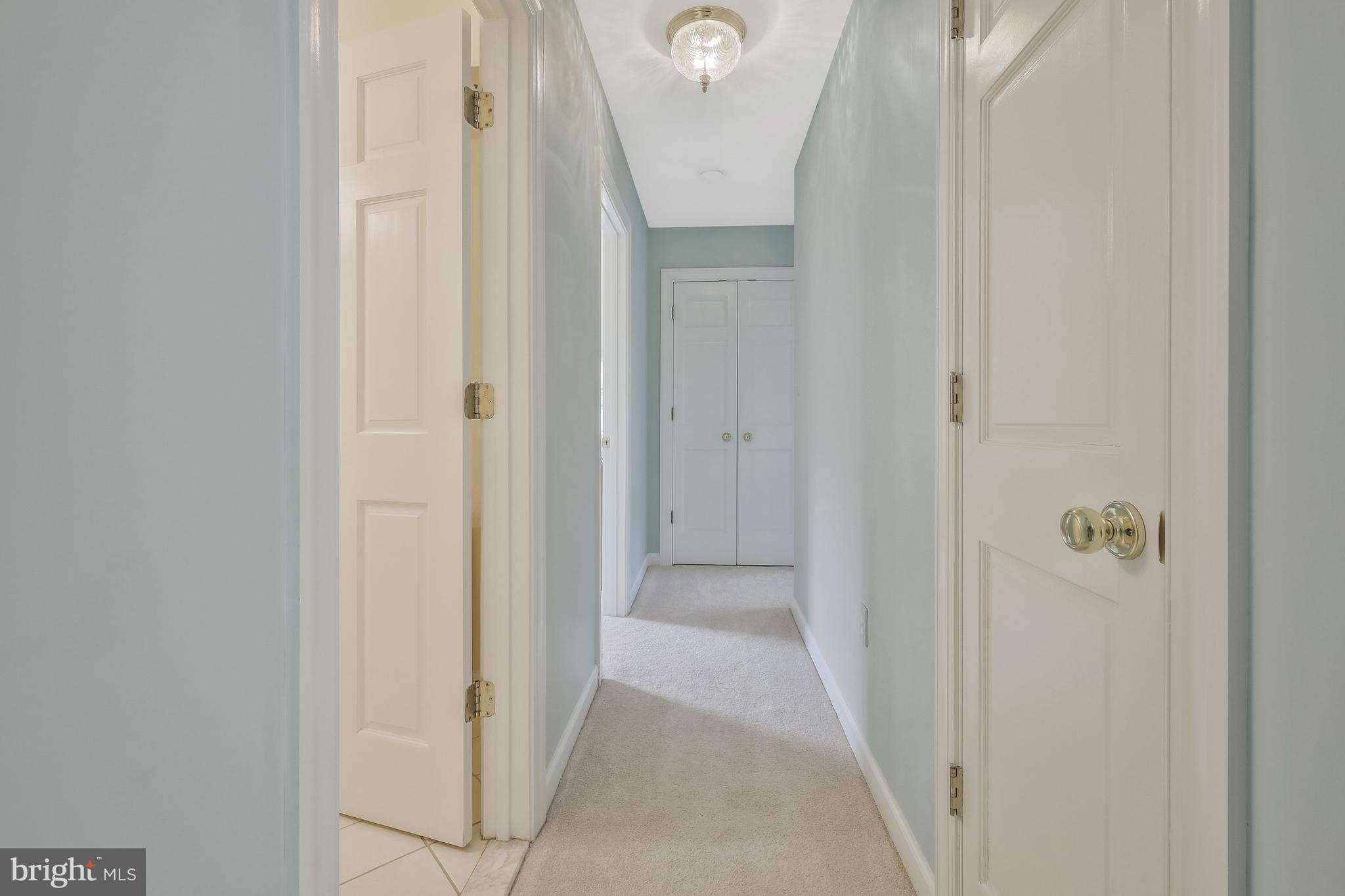 GOLF CLUB MANOR - Residential