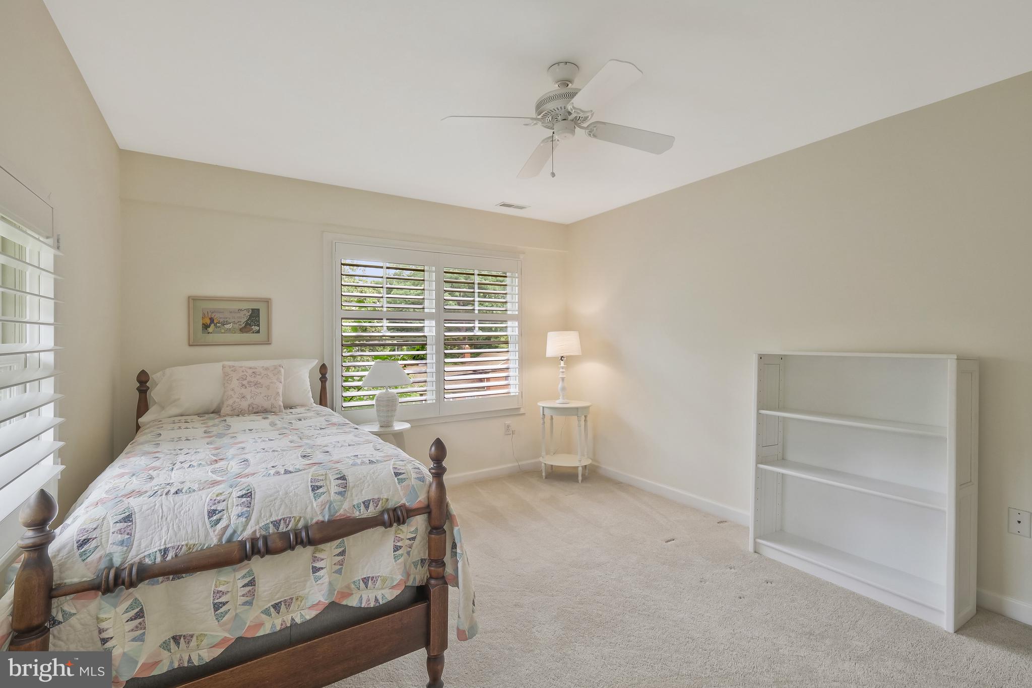 GOLF CLUB MANOR - Residential