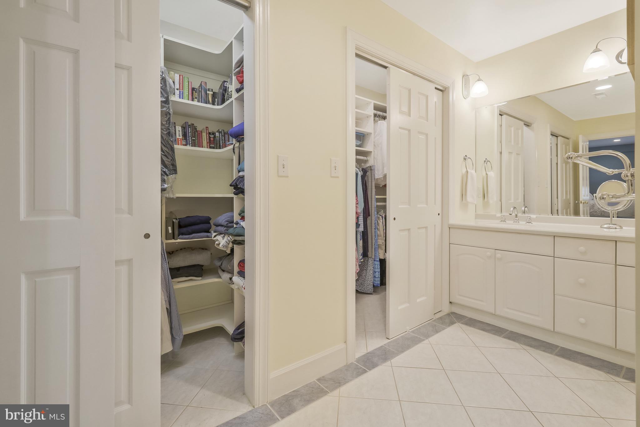 GOLF CLUB MANOR - Residential