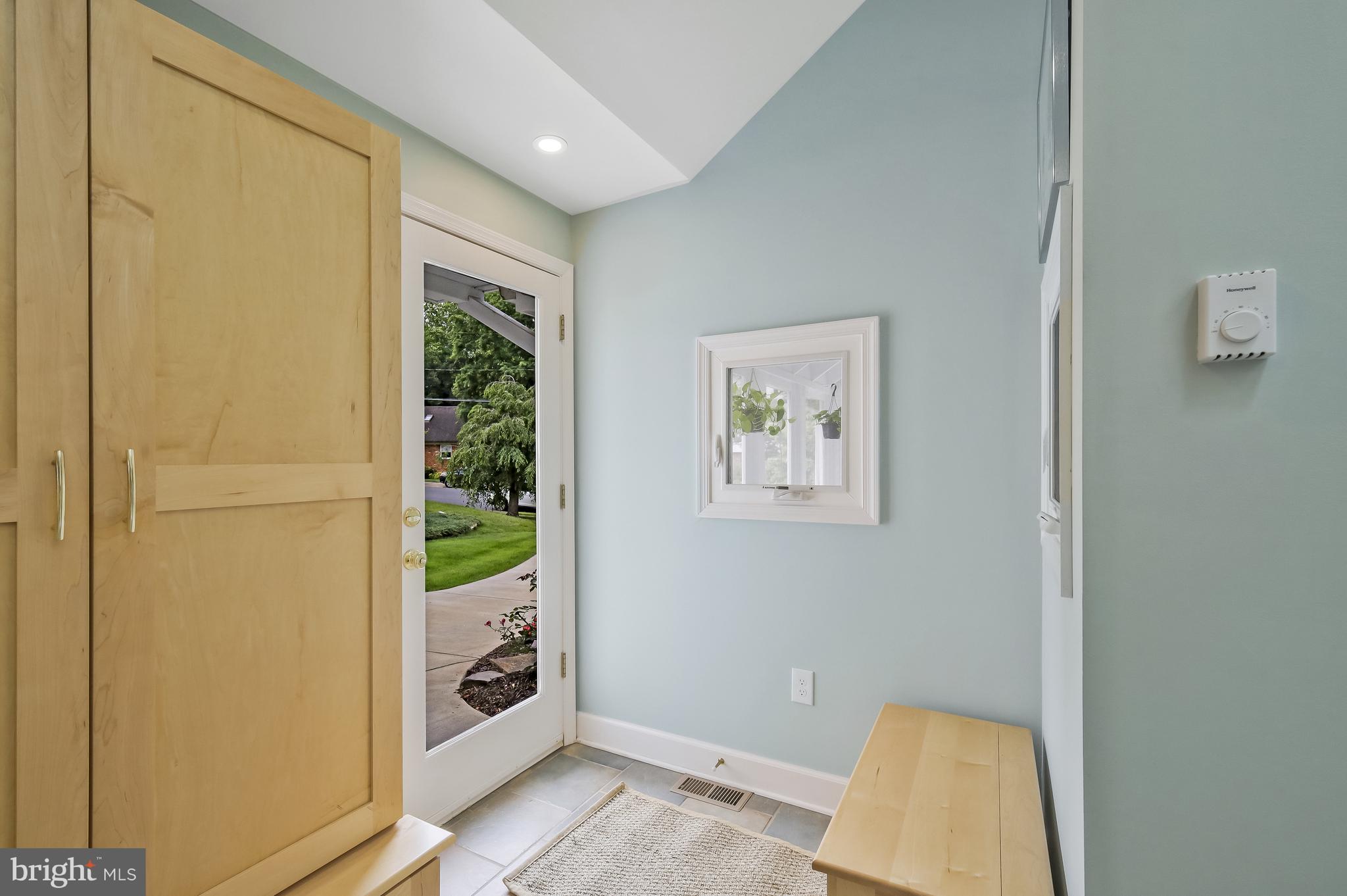 GOLF CLUB MANOR - Residential