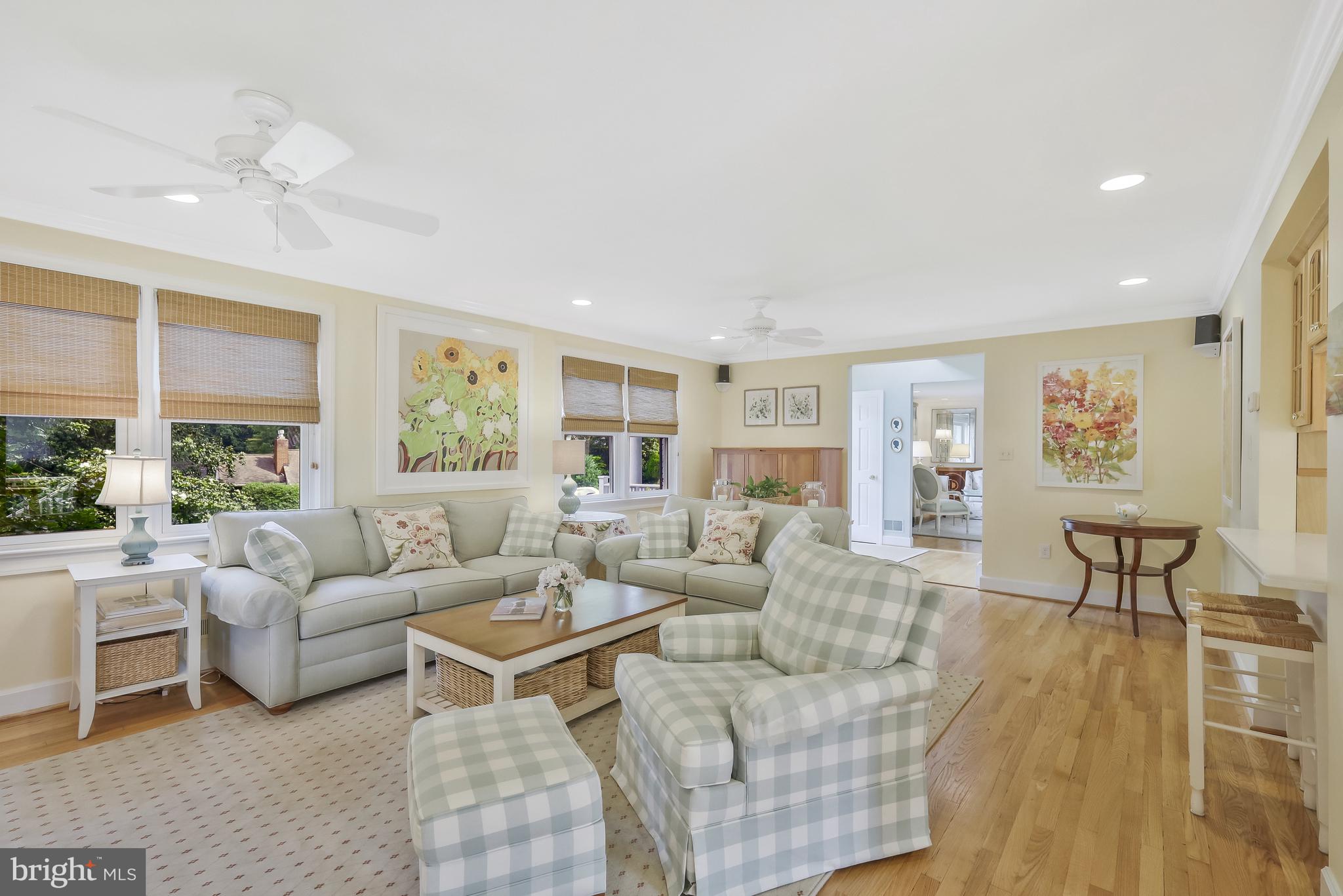 GOLF CLUB MANOR - Residential