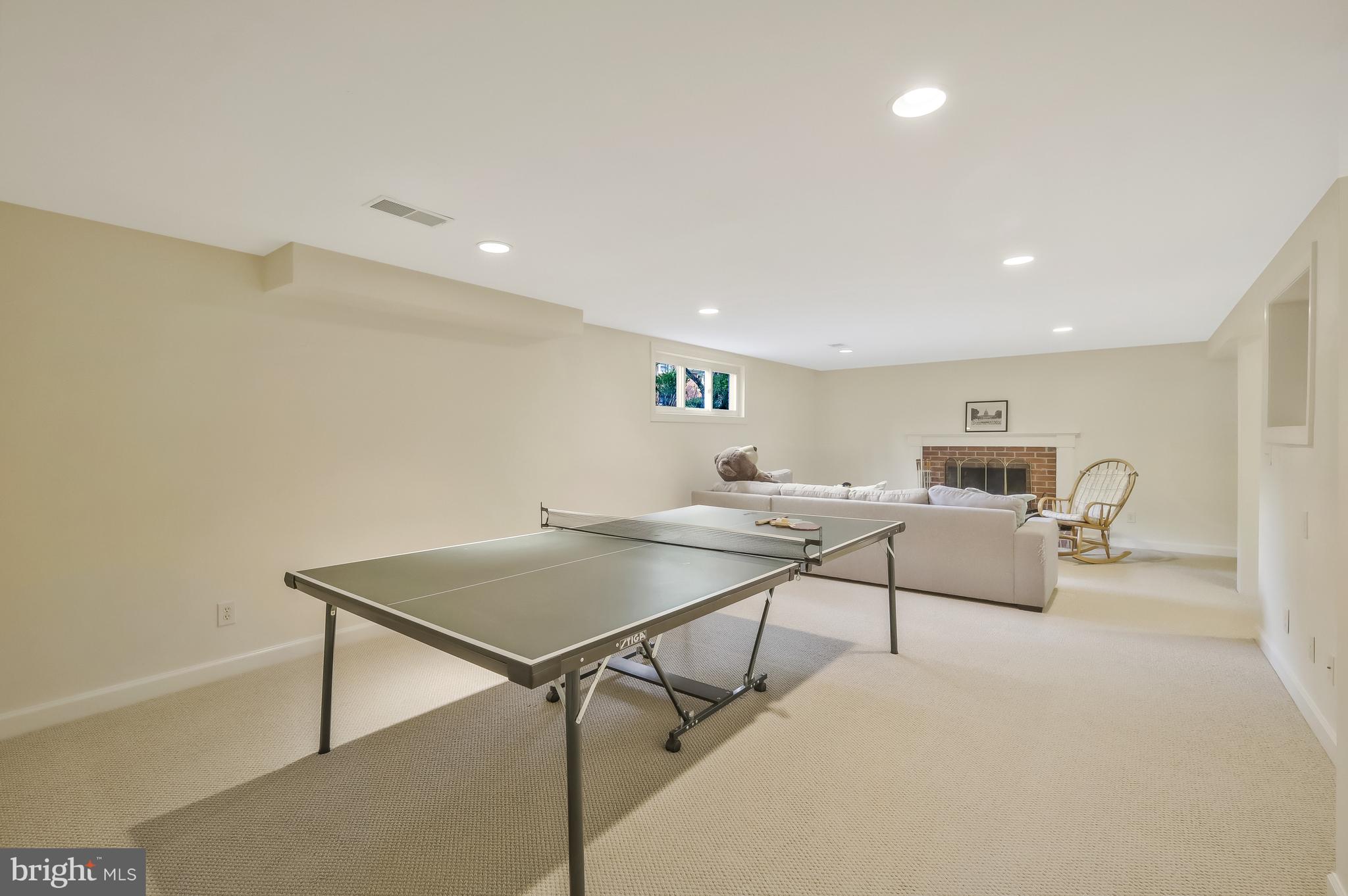 GOLF CLUB MANOR - Residential