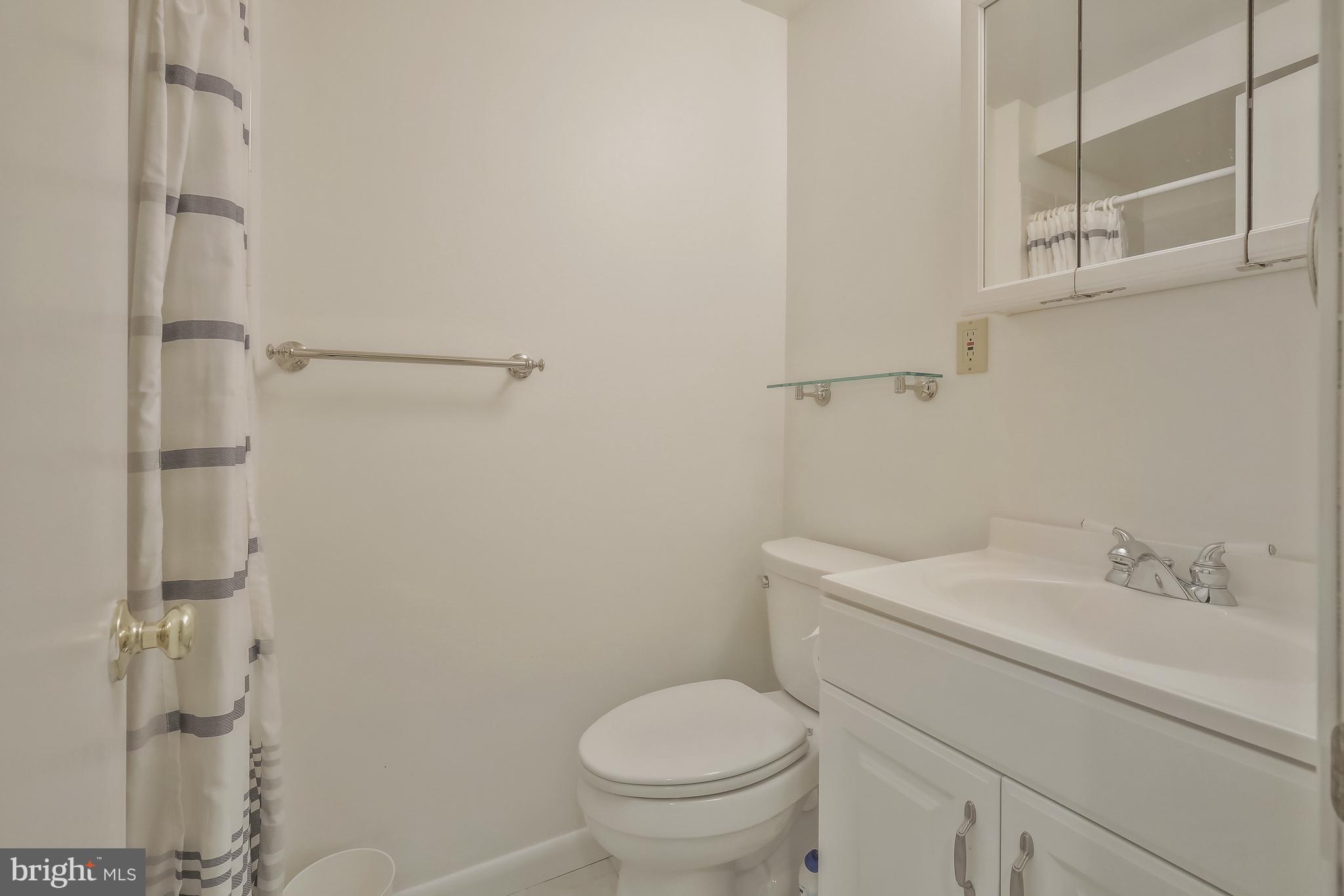 GOLF CLUB MANOR - Residential