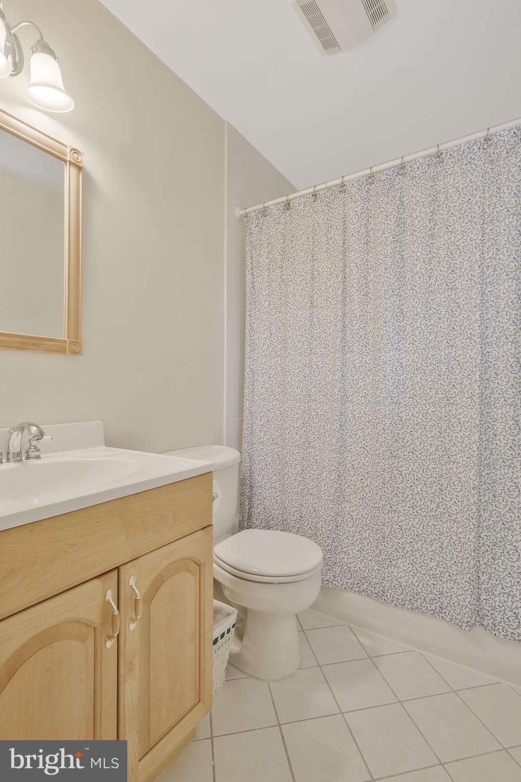 GOLF CLUB MANOR - Residential