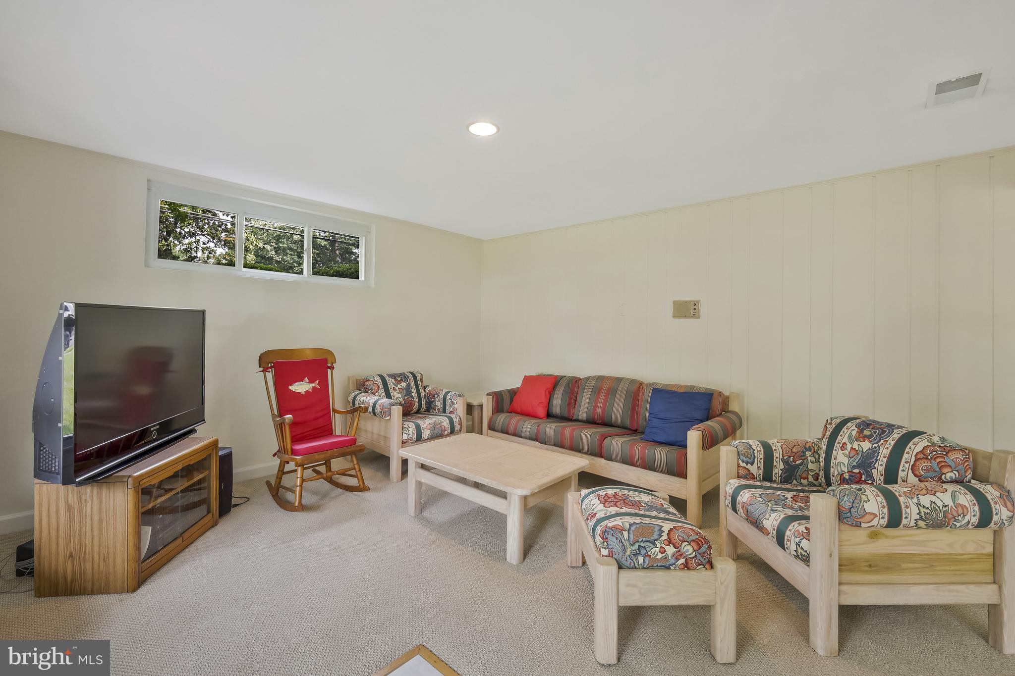 GOLF CLUB MANOR - Residential