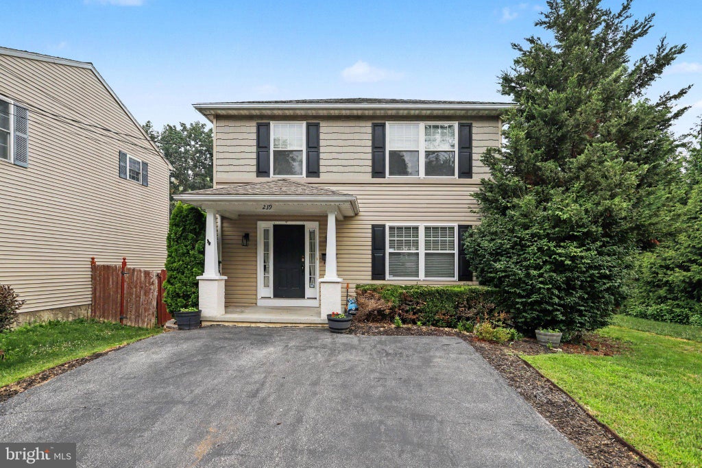 Photo of 239 Railroad Avenue, EPHRATA, PA 17522 (MLS # PALA2092472)
