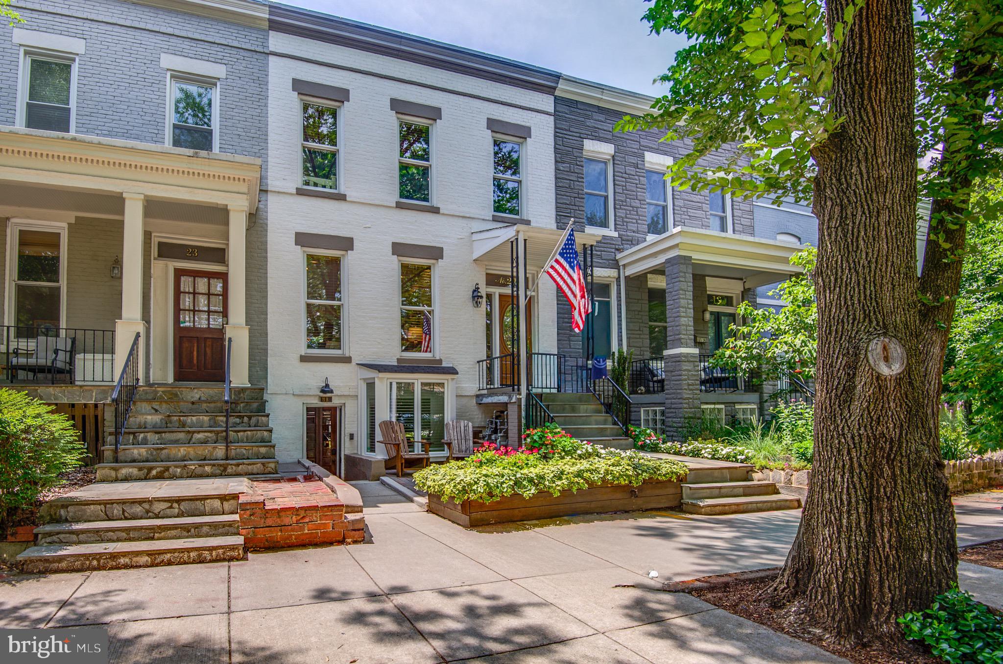 21 15TH STREET SE