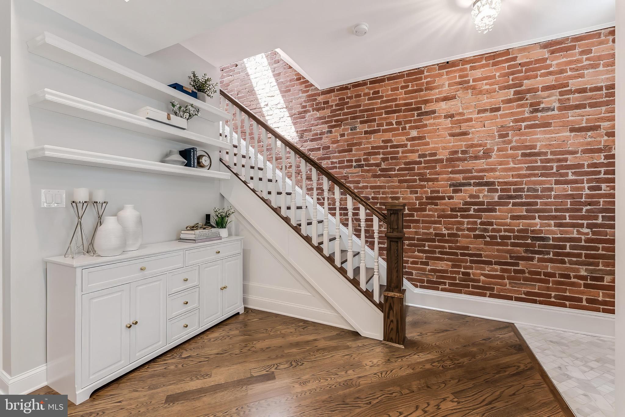 21 15TH STREET SE