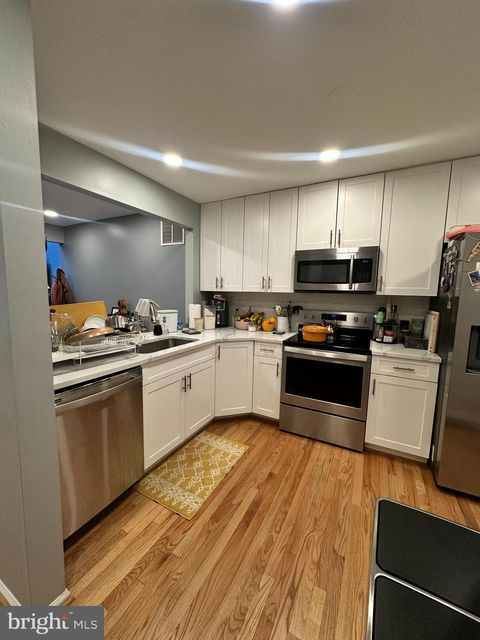 2504 S WALTER REED DRIVE 2 ARLINGTON VA 22206