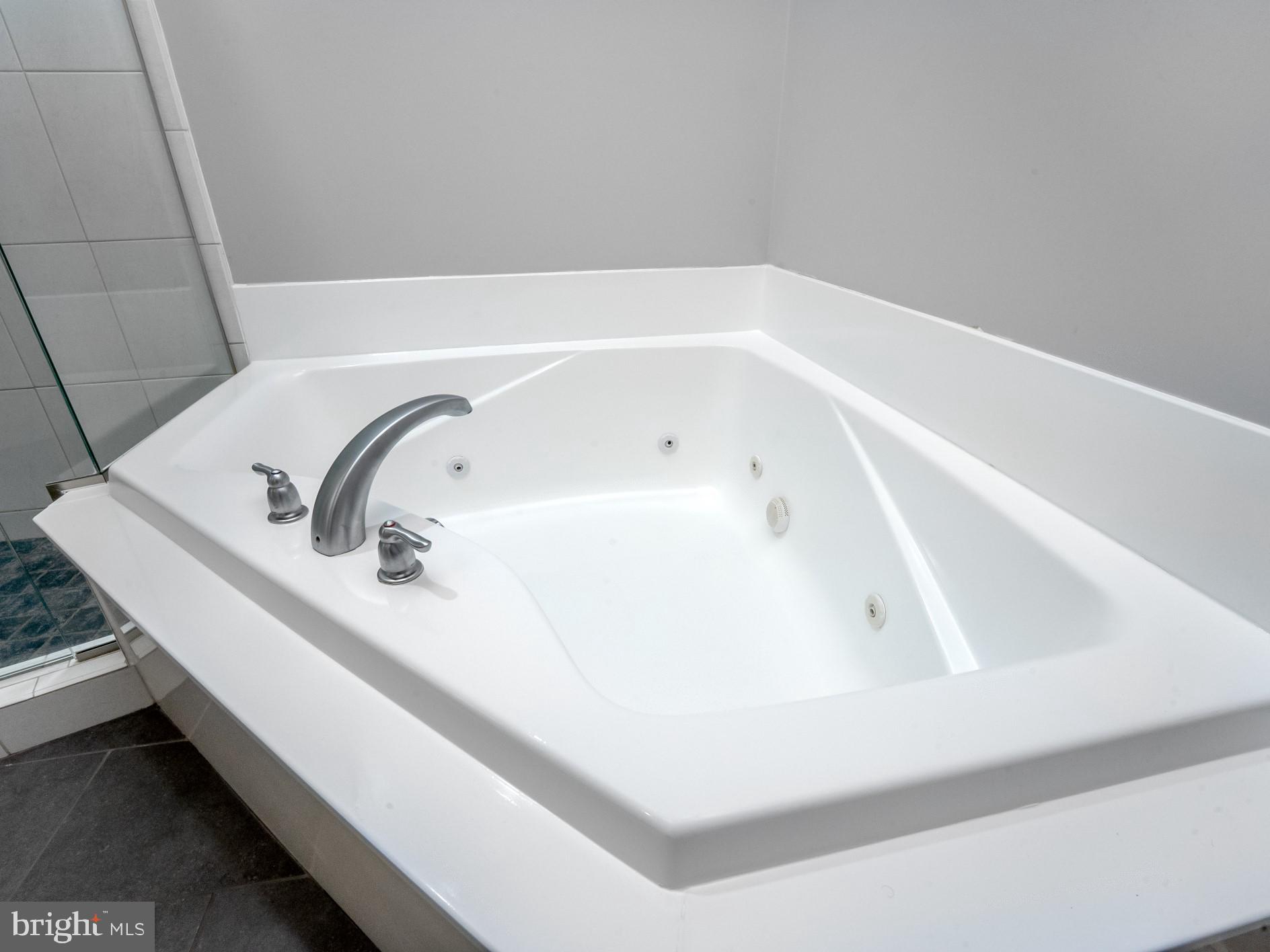 MAJESTIC RIDGE - Residential