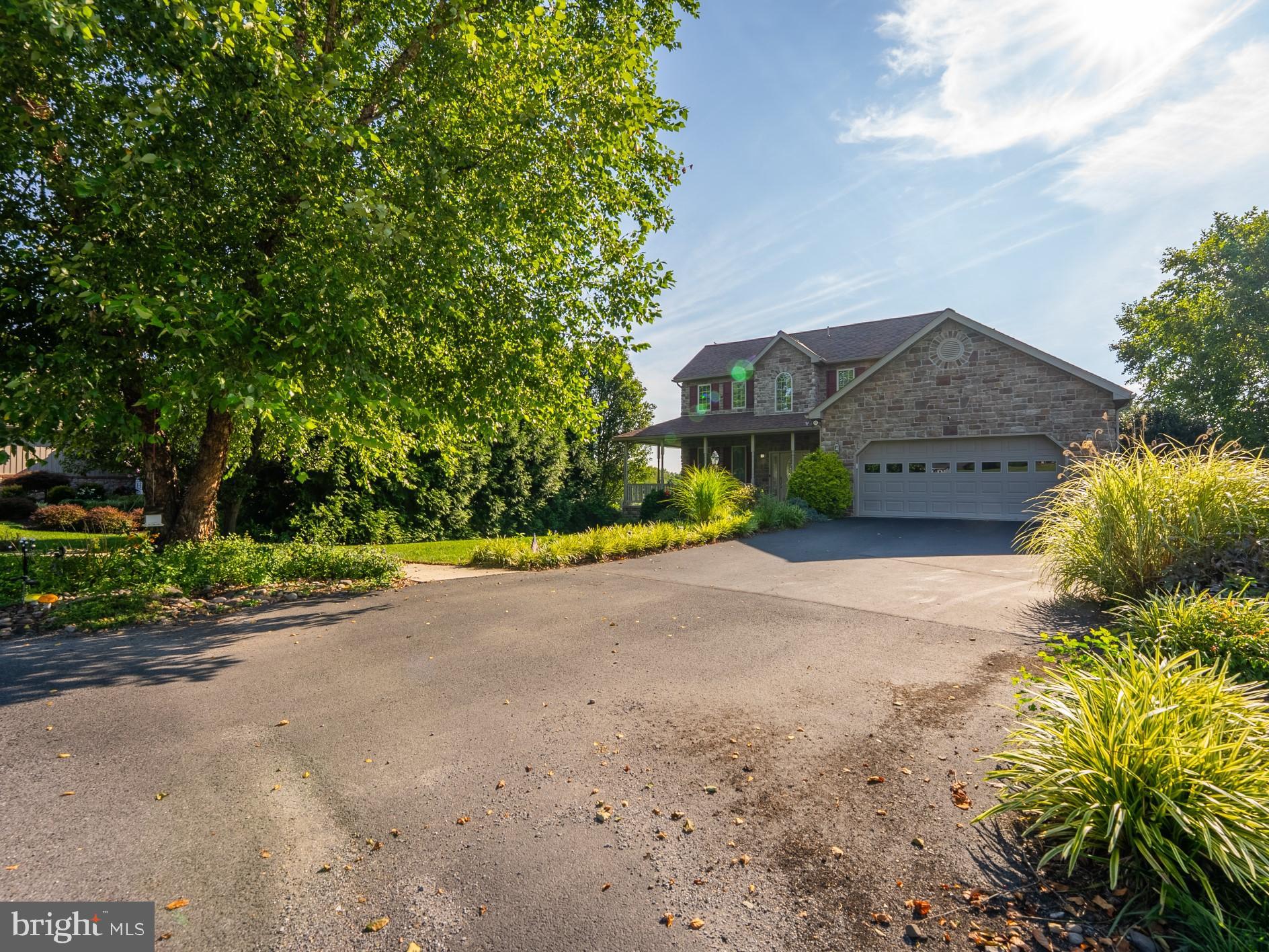 MAJESTIC RIDGE - Residential