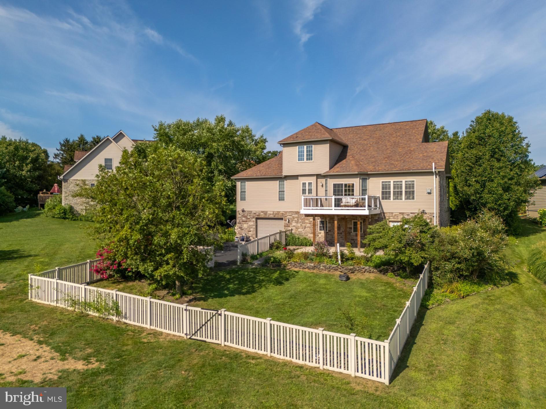 MAJESTIC RIDGE - Residential