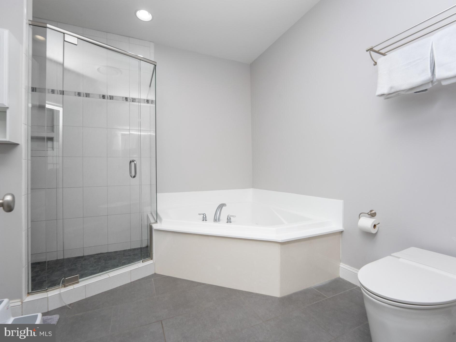 MAJESTIC RIDGE - Residential