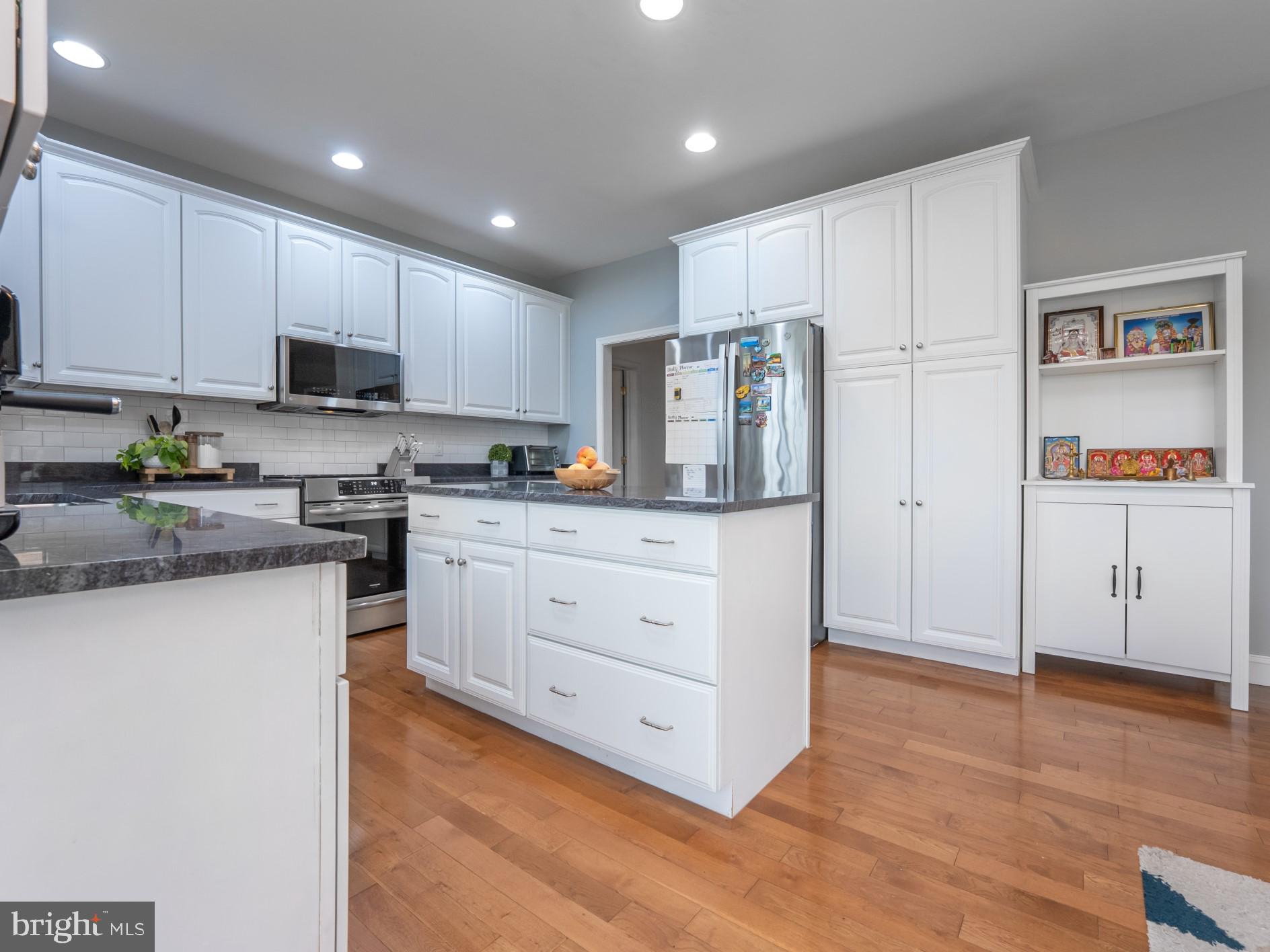 MAJESTIC RIDGE - Residential