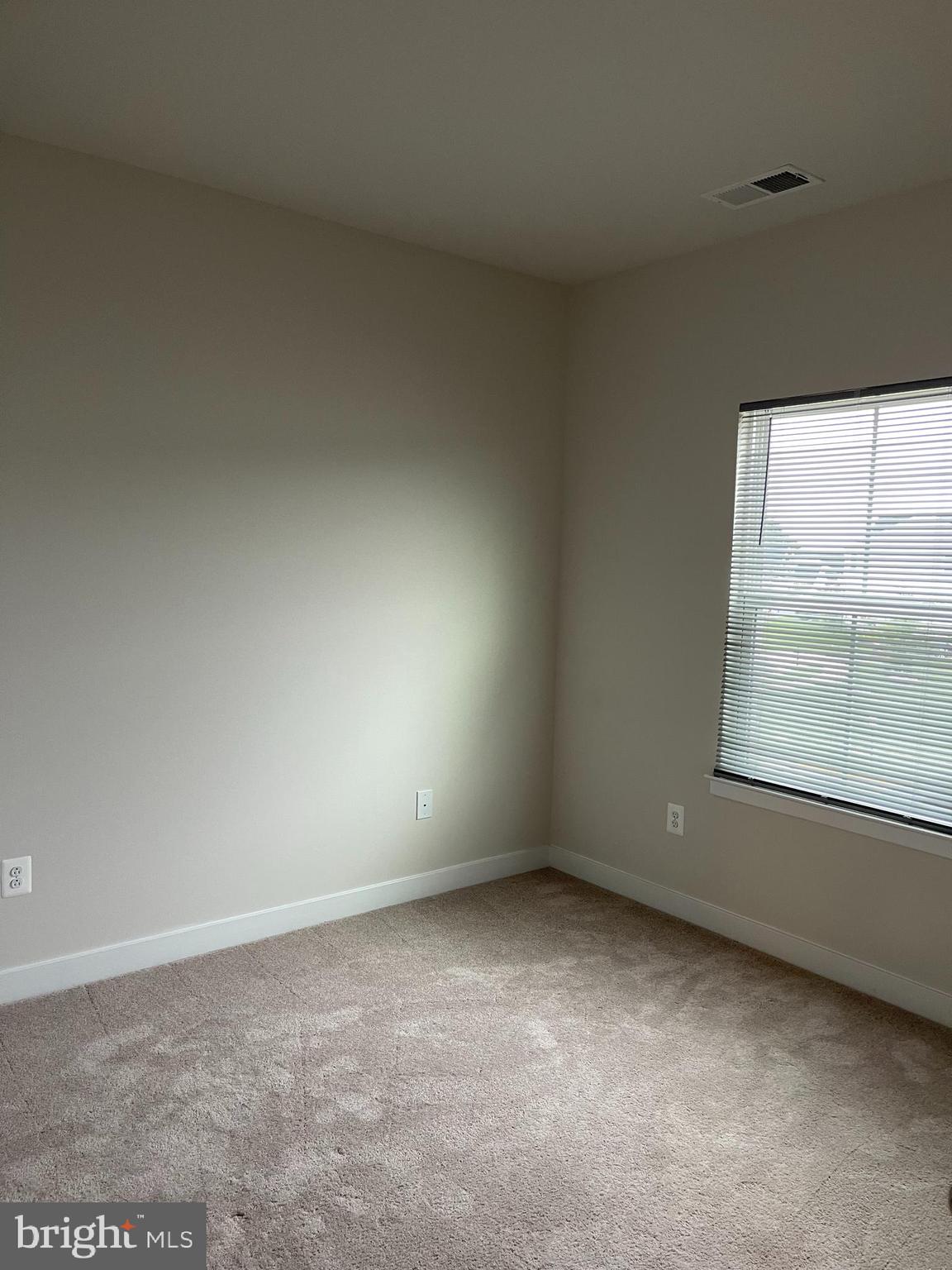 LAKE FREDERICK - Residential Lease