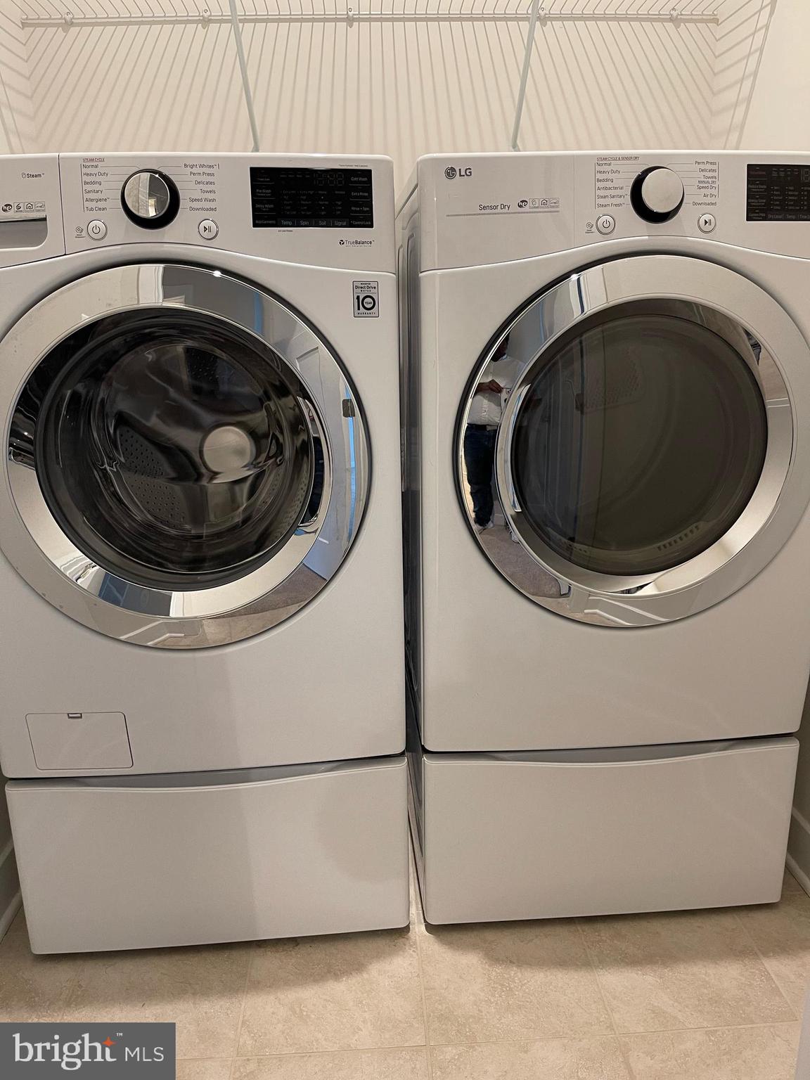 LAKE FREDERICK - Residential Lease