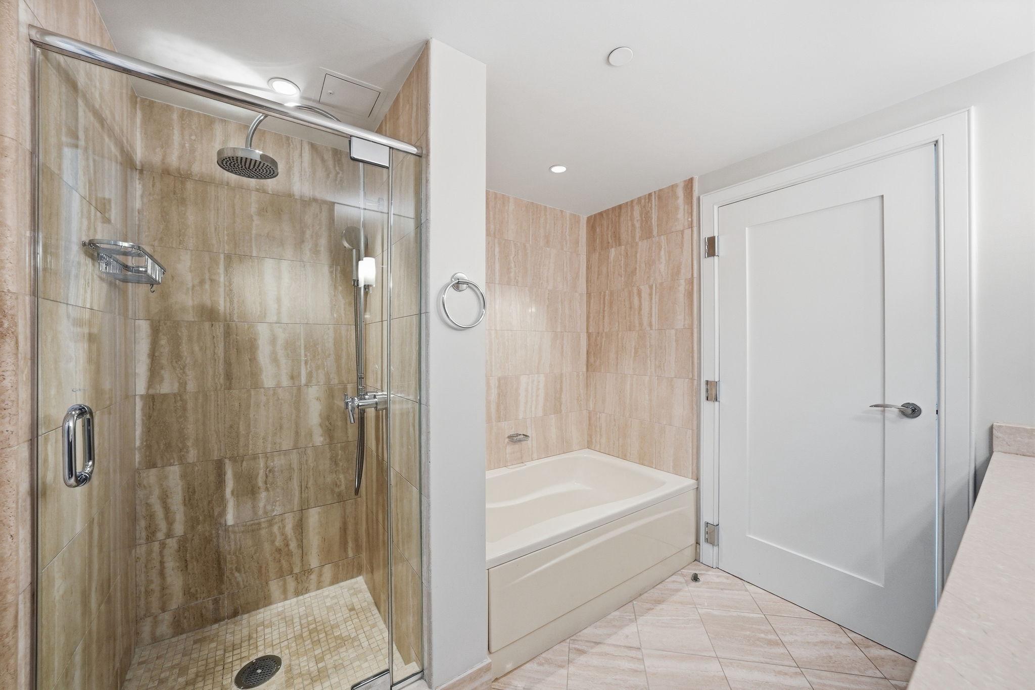 THE WATERVIEW - Residential